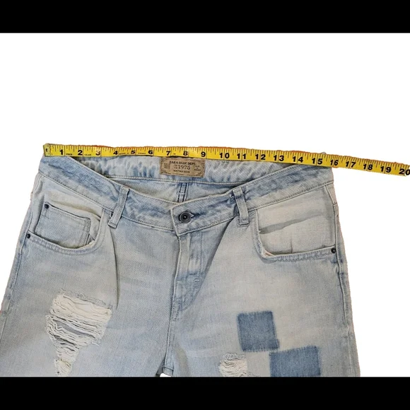 Zara Distressed Jeans for women-Size 6 - Picture 17 of 17